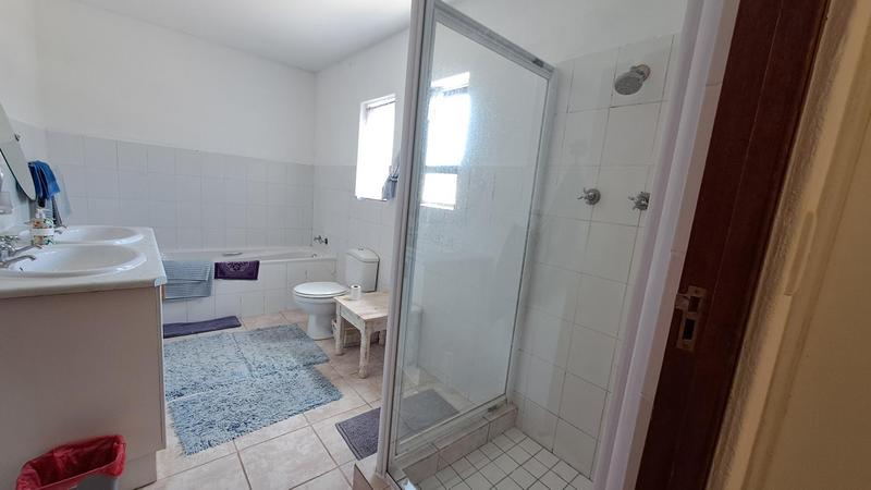 4 Bedroom Property for Sale in Jongensfontein Western Cape